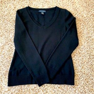 Banana Republic v neck extra fine wool sweater